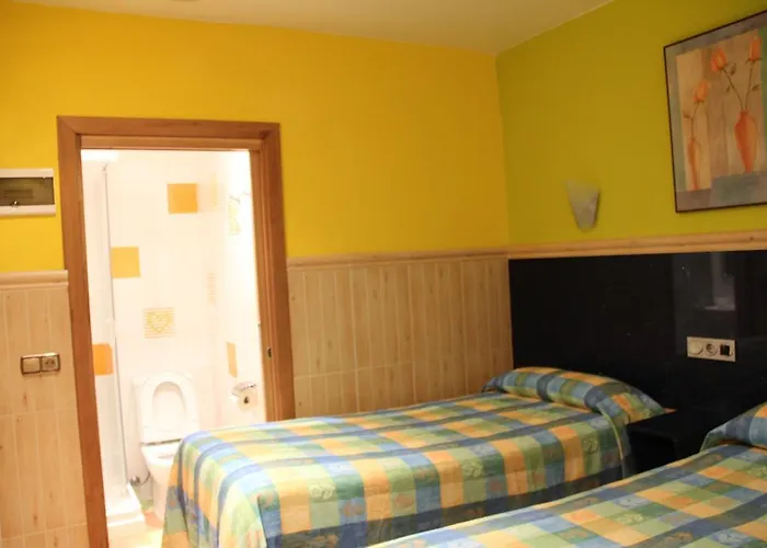 Izar Bat Pensión San Sebastián